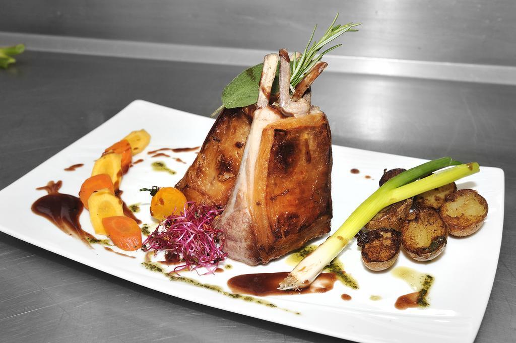 Logis Hotel Restaurant Le Parc Salbris Εξωτερικό φωτογραφία